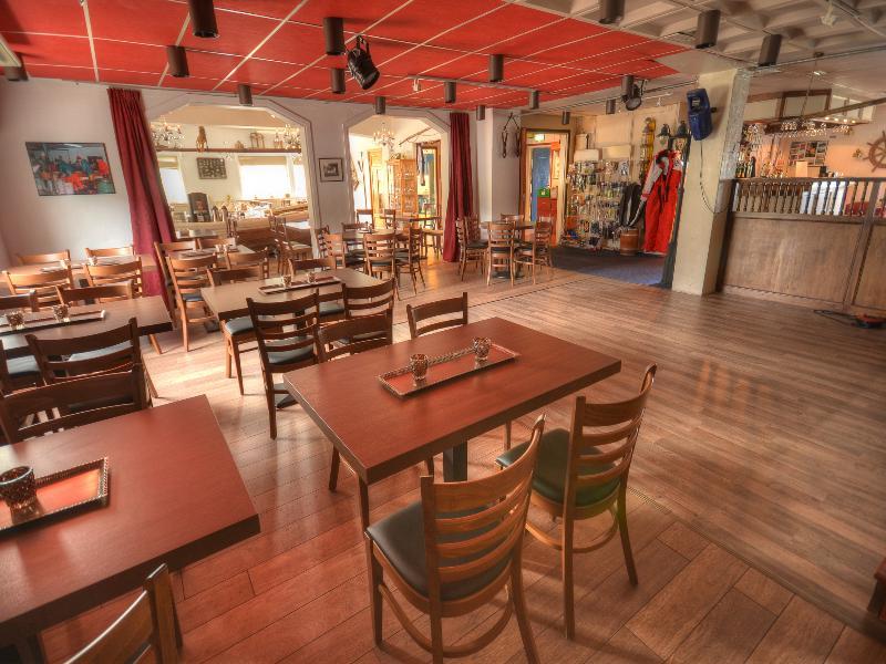 Mefjord Brygge Hotel Тромсьо Екстериор снимка