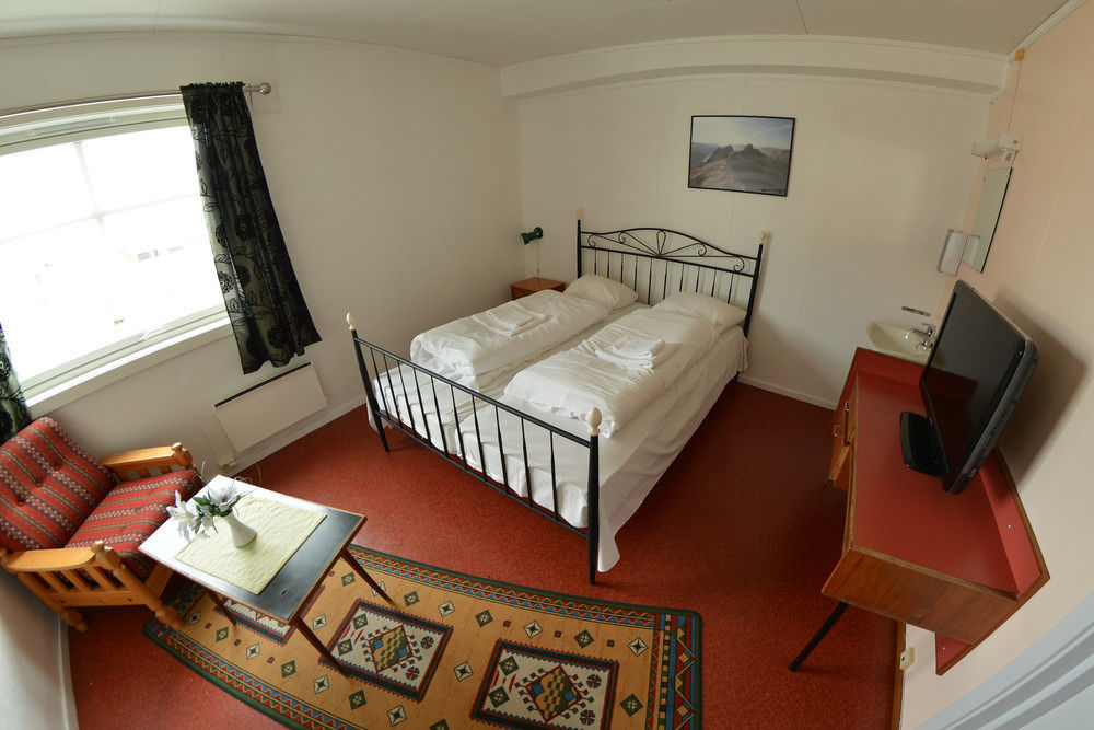 Mefjord Brygge Hotel Тромсьо Екстериор снимка