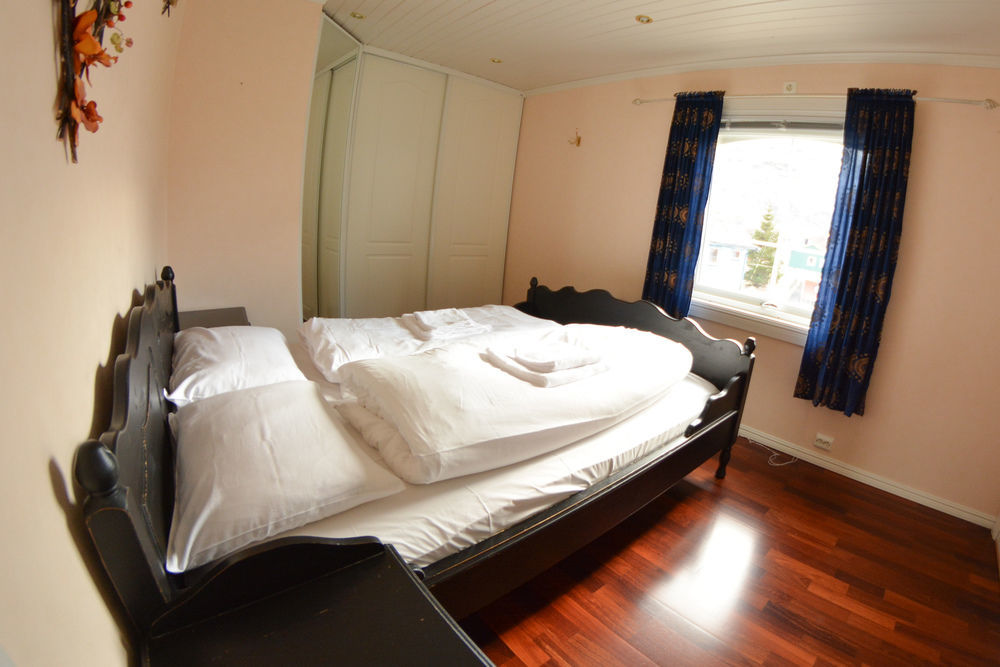 Mefjord Brygge Hotel Тромсьо Екстериор снимка