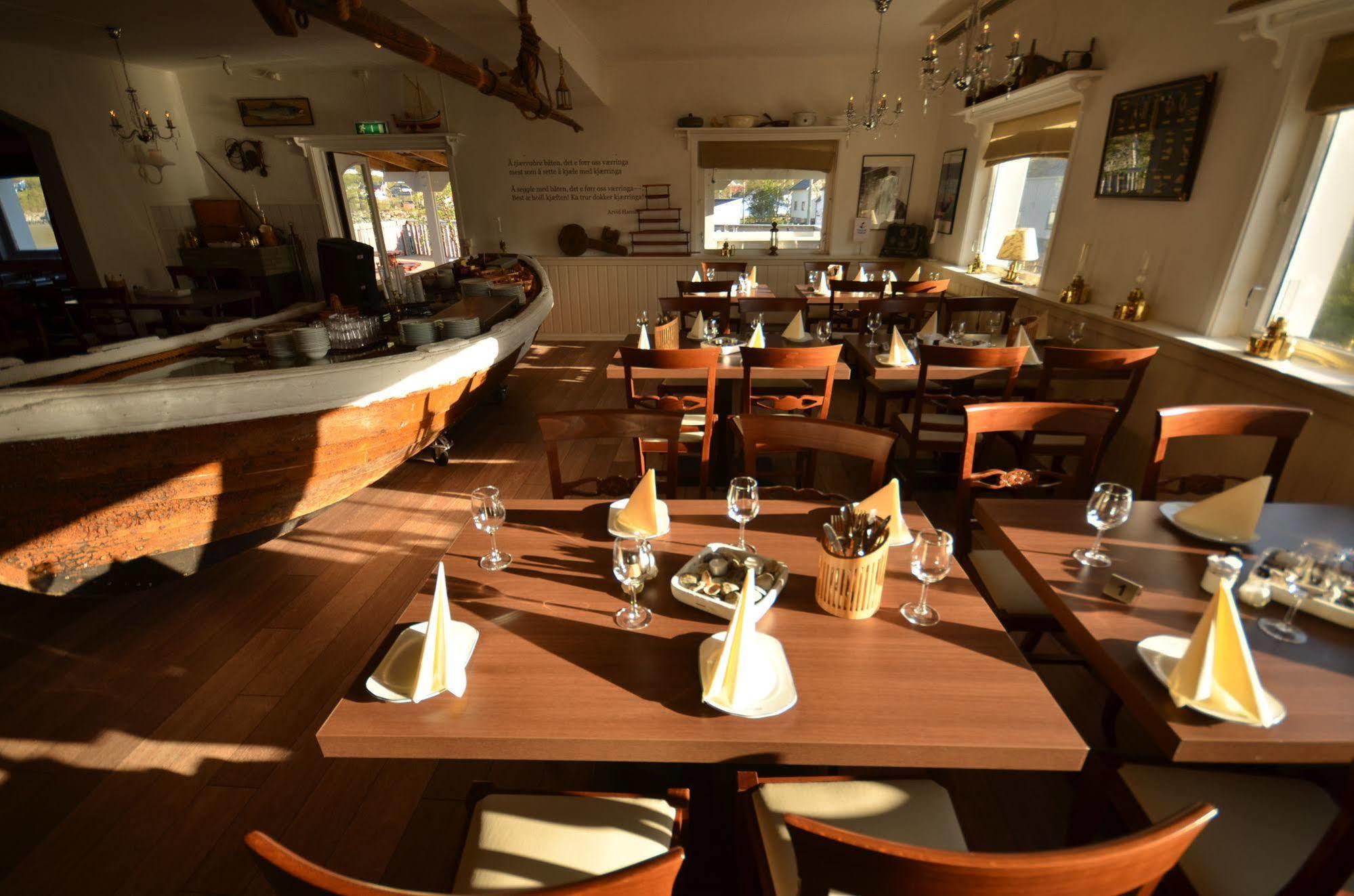 Mefjord Brygge Hotel Тромсьо Екстериор снимка